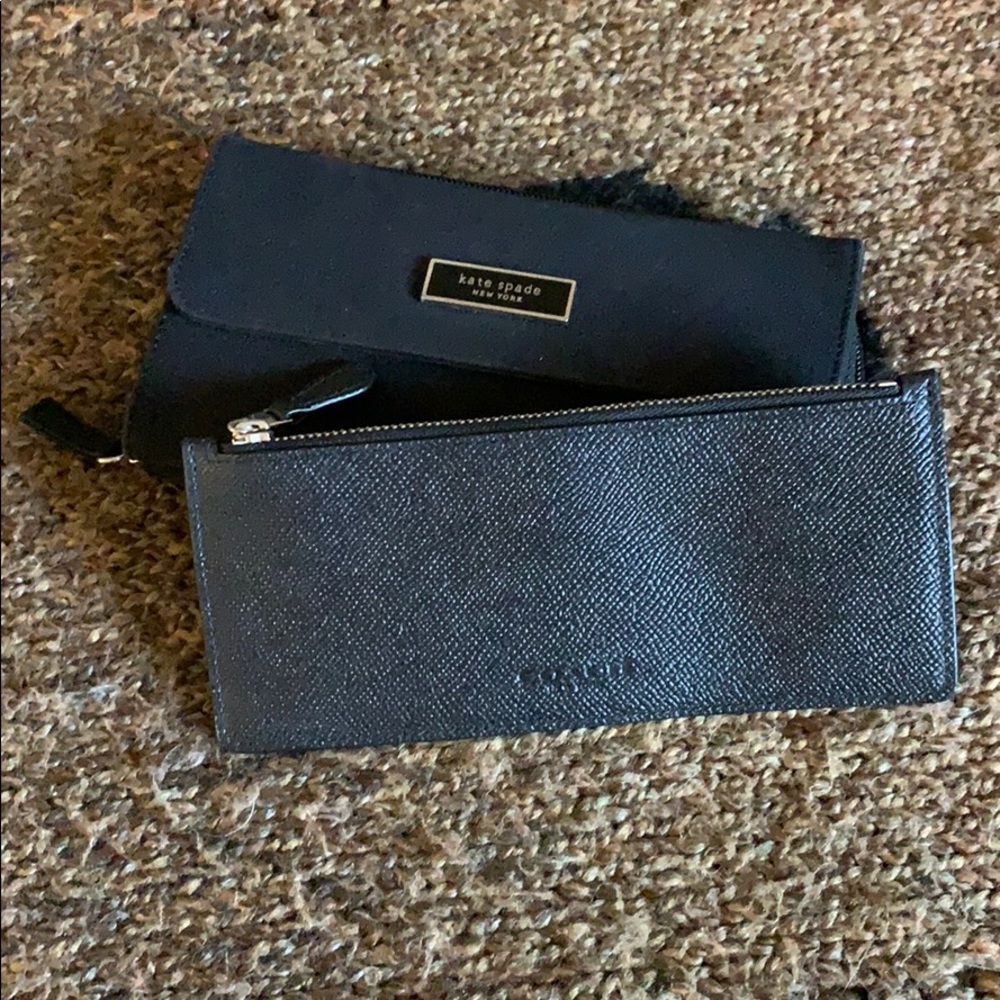 One wallet, one coin purse.